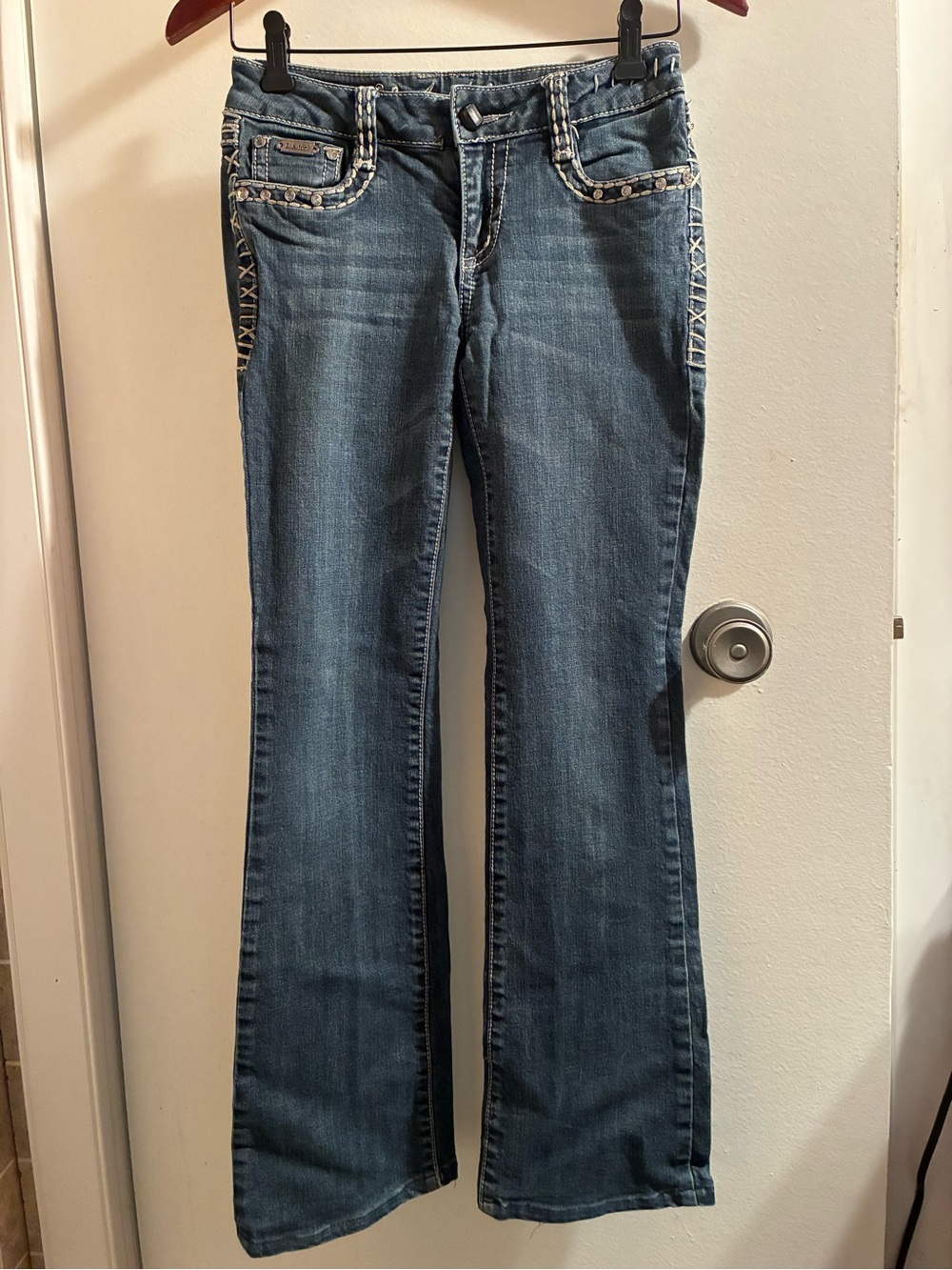 L.A. Idol Size 3 28/34 Blue Bootcut Jeans with Embroidered Trim